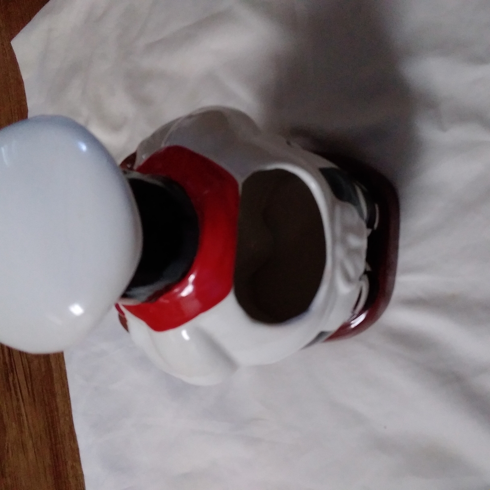 Chef UTENSIL HOLDER with Red Scarf - Picture 6 of 9